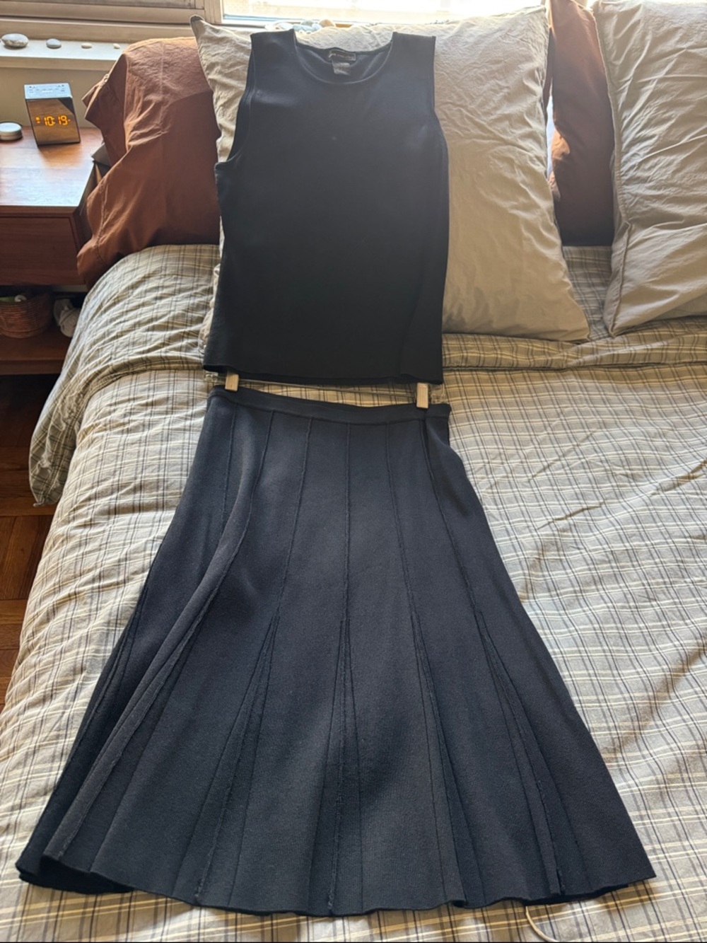 Classic knit Black A-Line Knit Skirt - and sleeveless topVersatile Women's Skirt